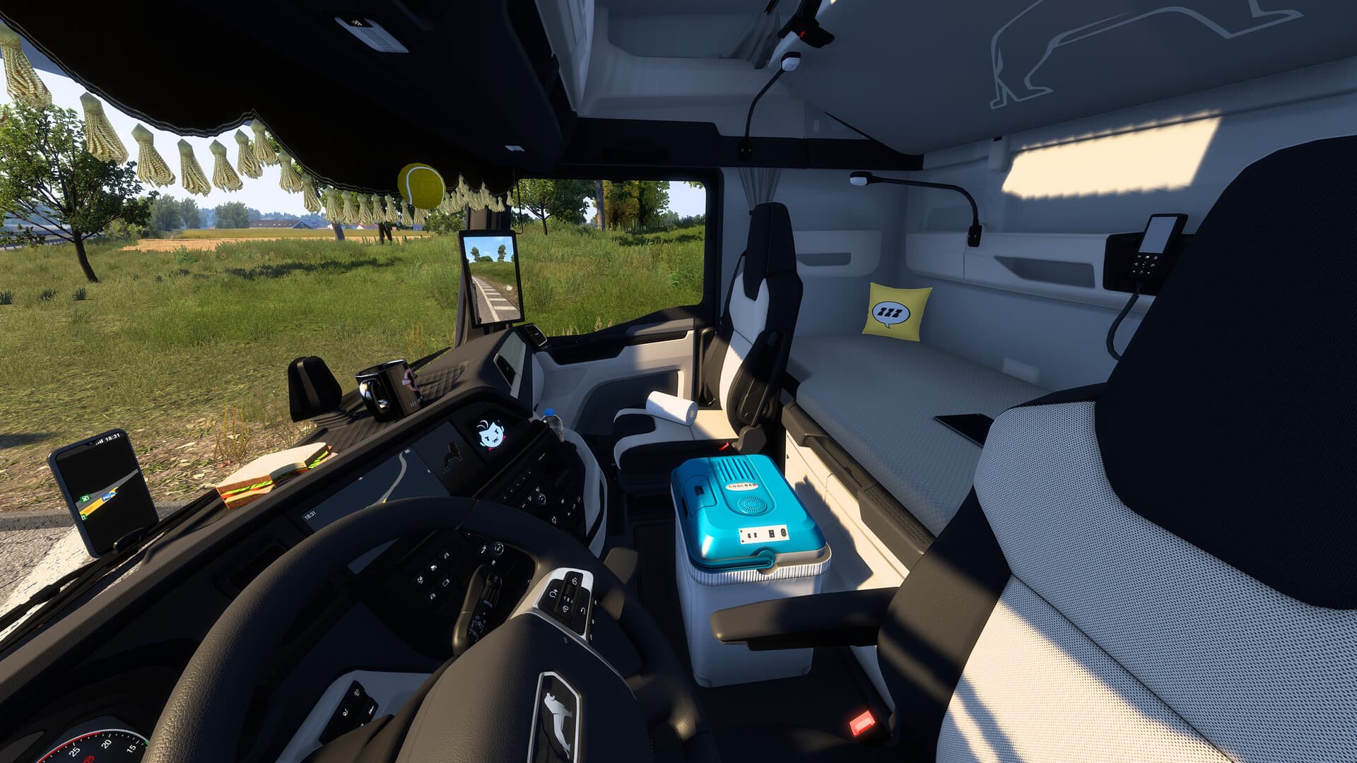 Euro Truck Simulator 2 - Cabin Accessories DLC Steam CD Key - 6